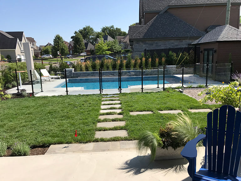 Pool fencing and privacy fences Île Bizard