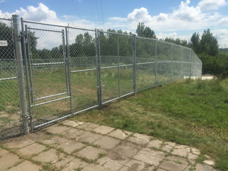 Réparation clôture commerciale Laval