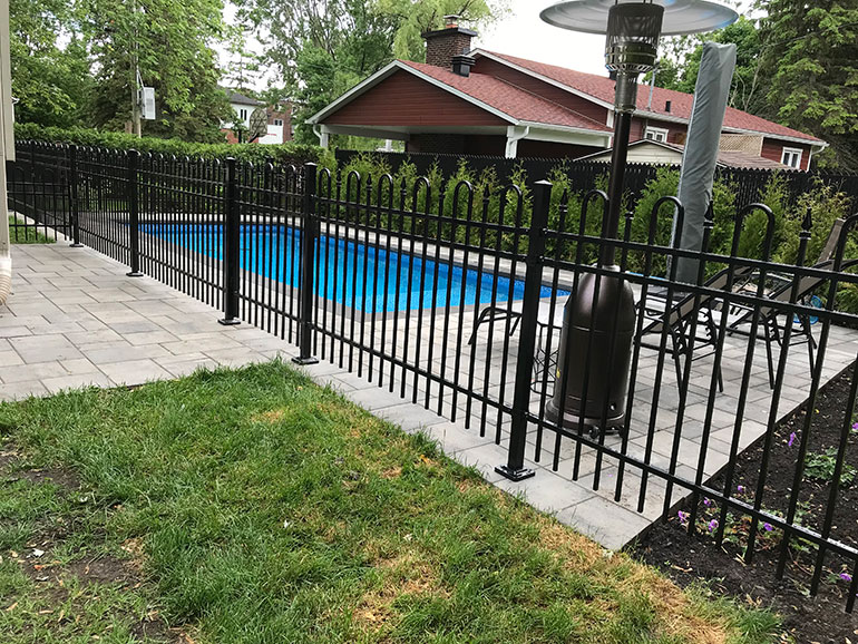 Pool fencing and privacy fences Saint-Lazare