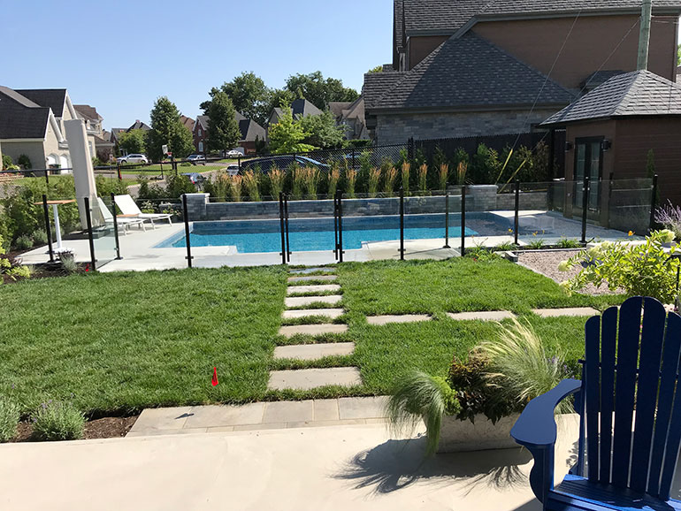 Clôture de piscine et panneau d'intimité Île Bizard