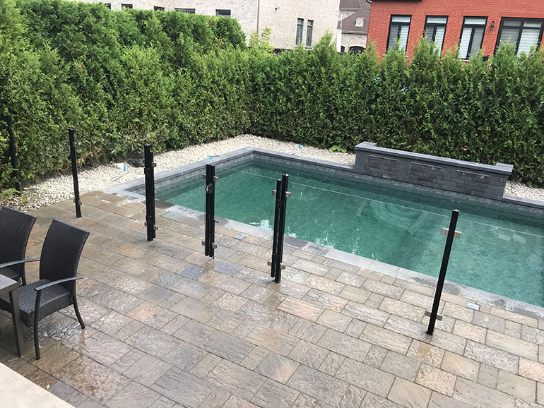 Pool fencing and privacy fences Beaconsfield